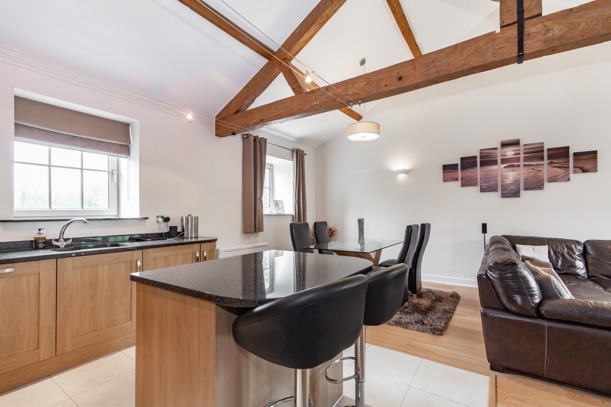 Flat Primrose Close in West Oxfordshire