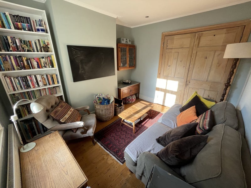 Room Gables Close in Greater London
