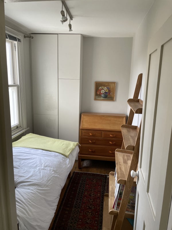 Room Gables Close in Greater London