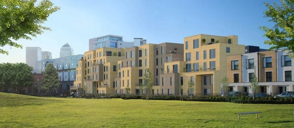 Flat Axio Way in Greater London
