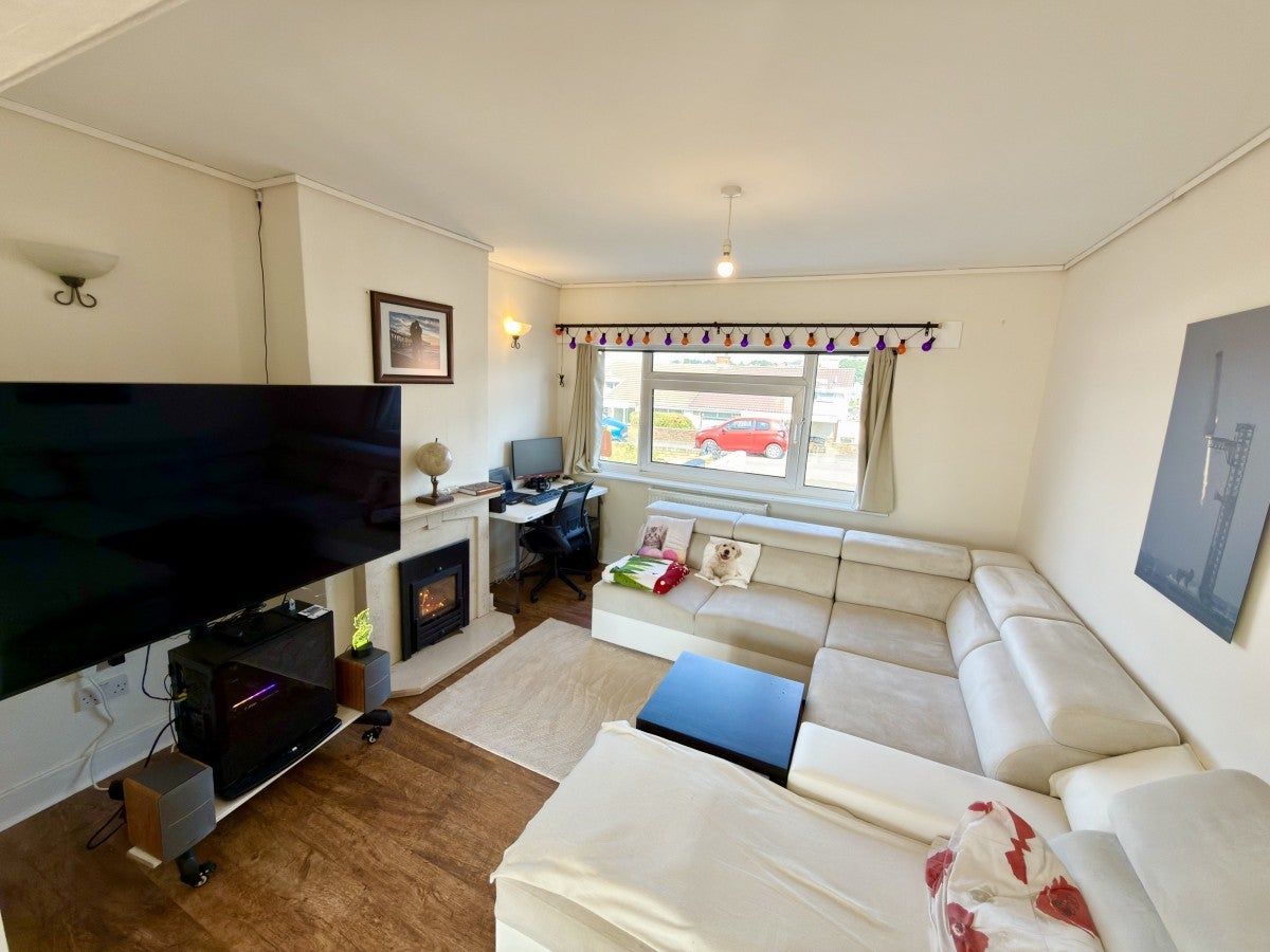 House Aberthaw Circle in Newport