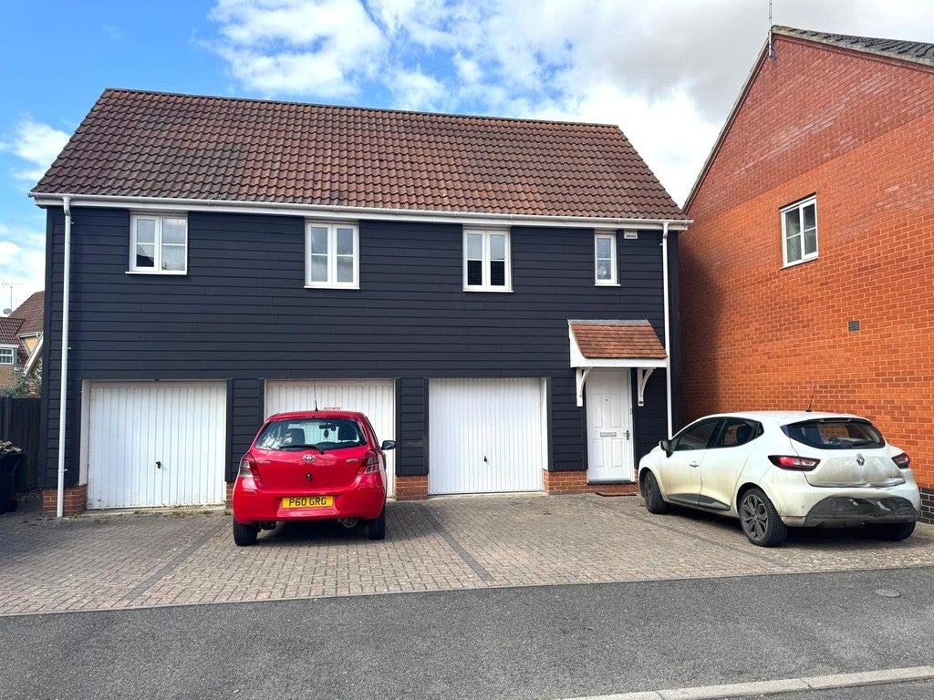 Flat Selway Drive in West Suffolk