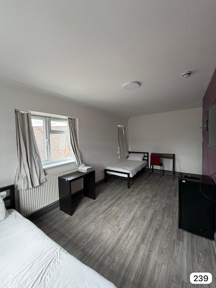 Room Tanner Street in Greater London