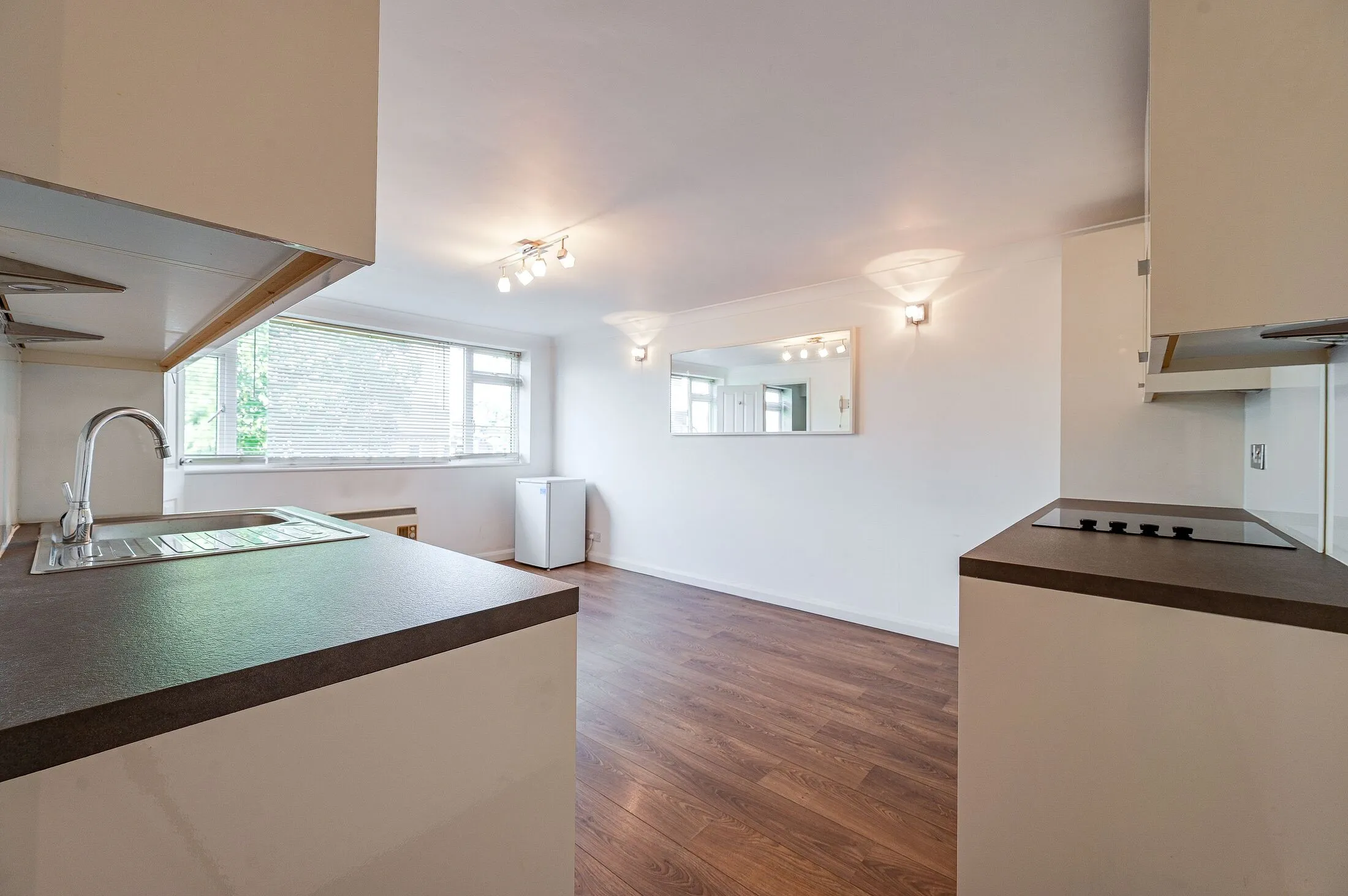 Flat Shooters Hill Road in Greater London