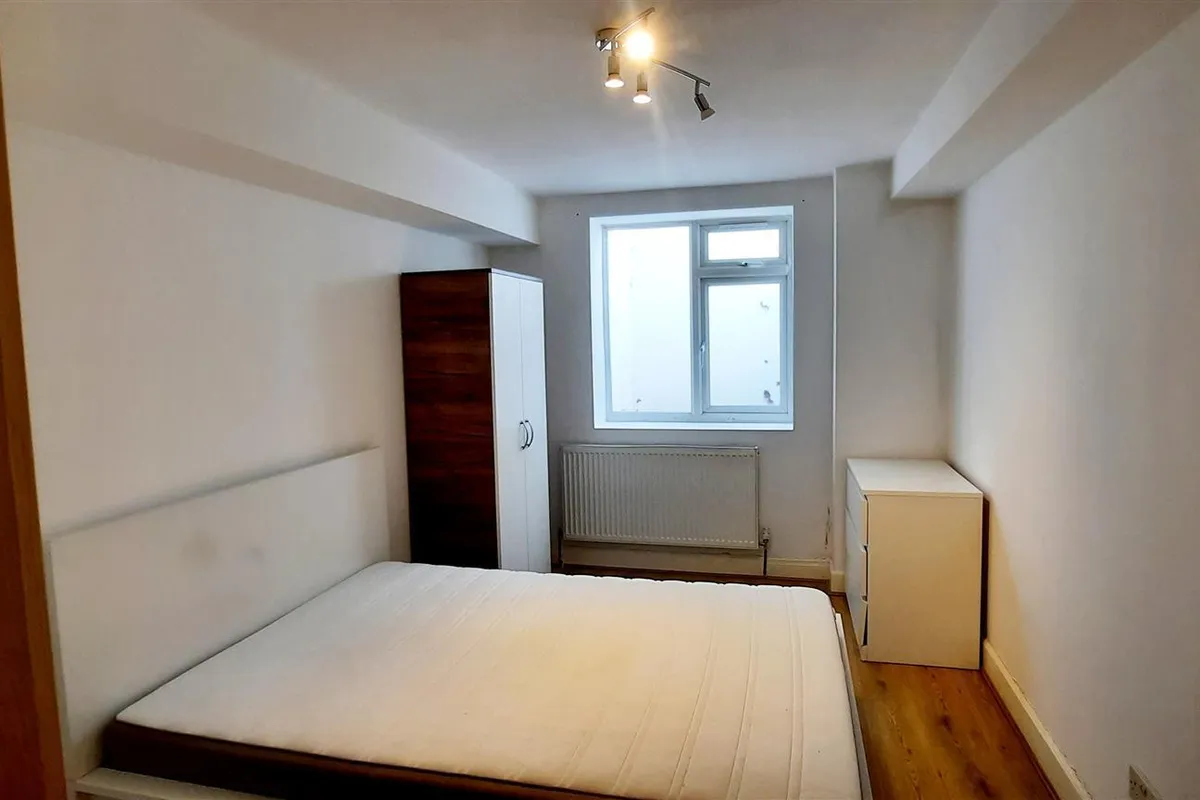 Flat Cambridge Road in Greater London