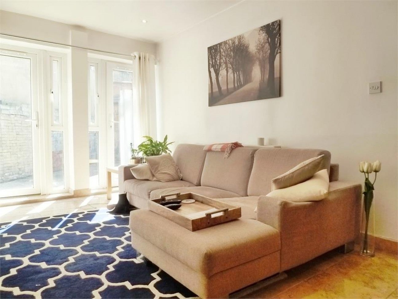Flat Battersea High Street in Greater London