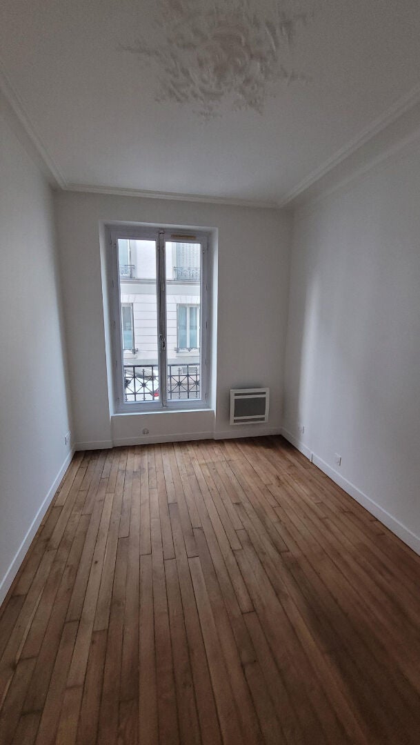 Flat Rue Ségoffin in Courbevoie