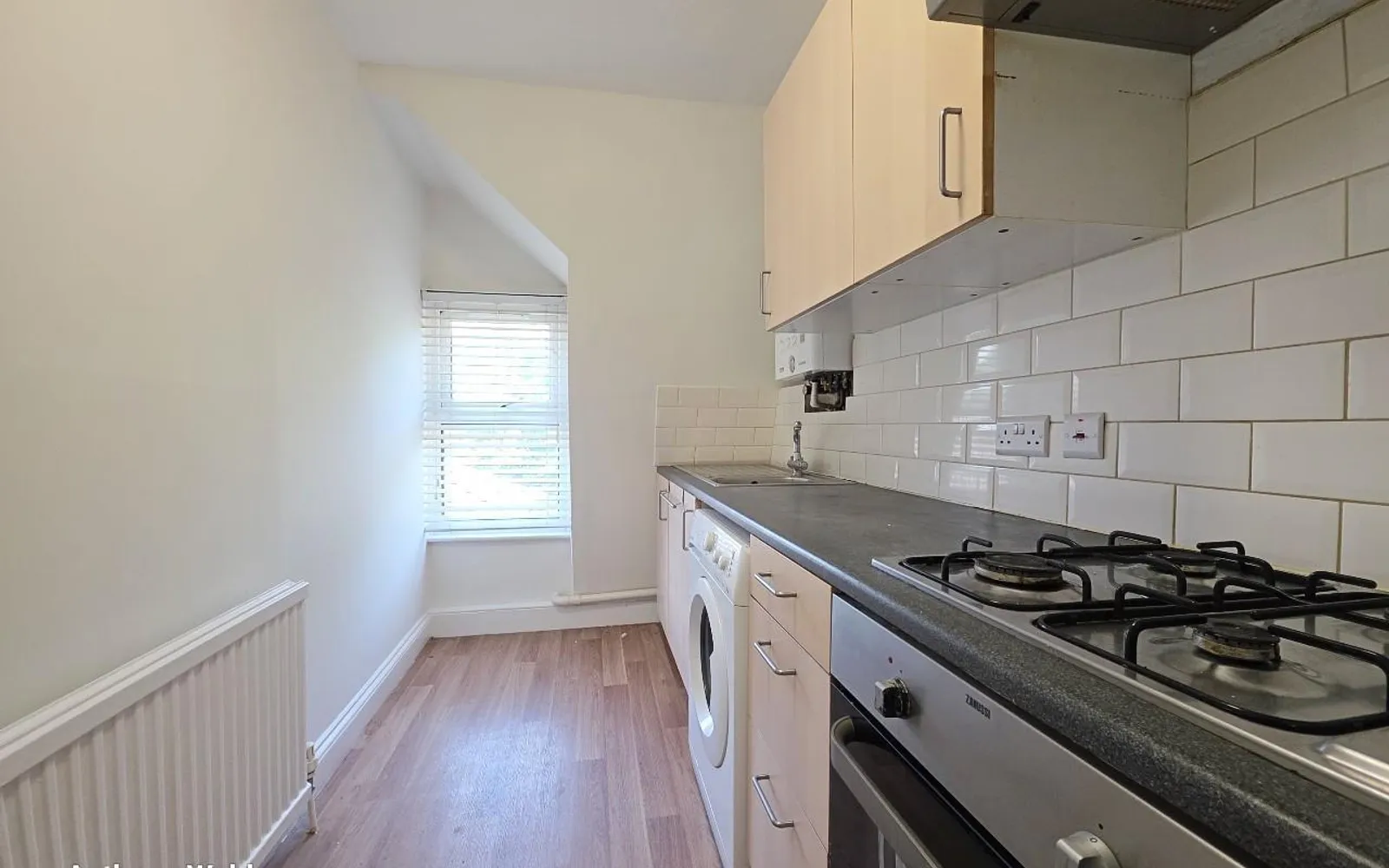 Flat Palmerston Crescent in Greater London
