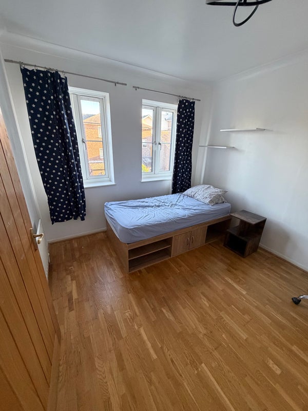 Room Plymouth Wharf in Greater London