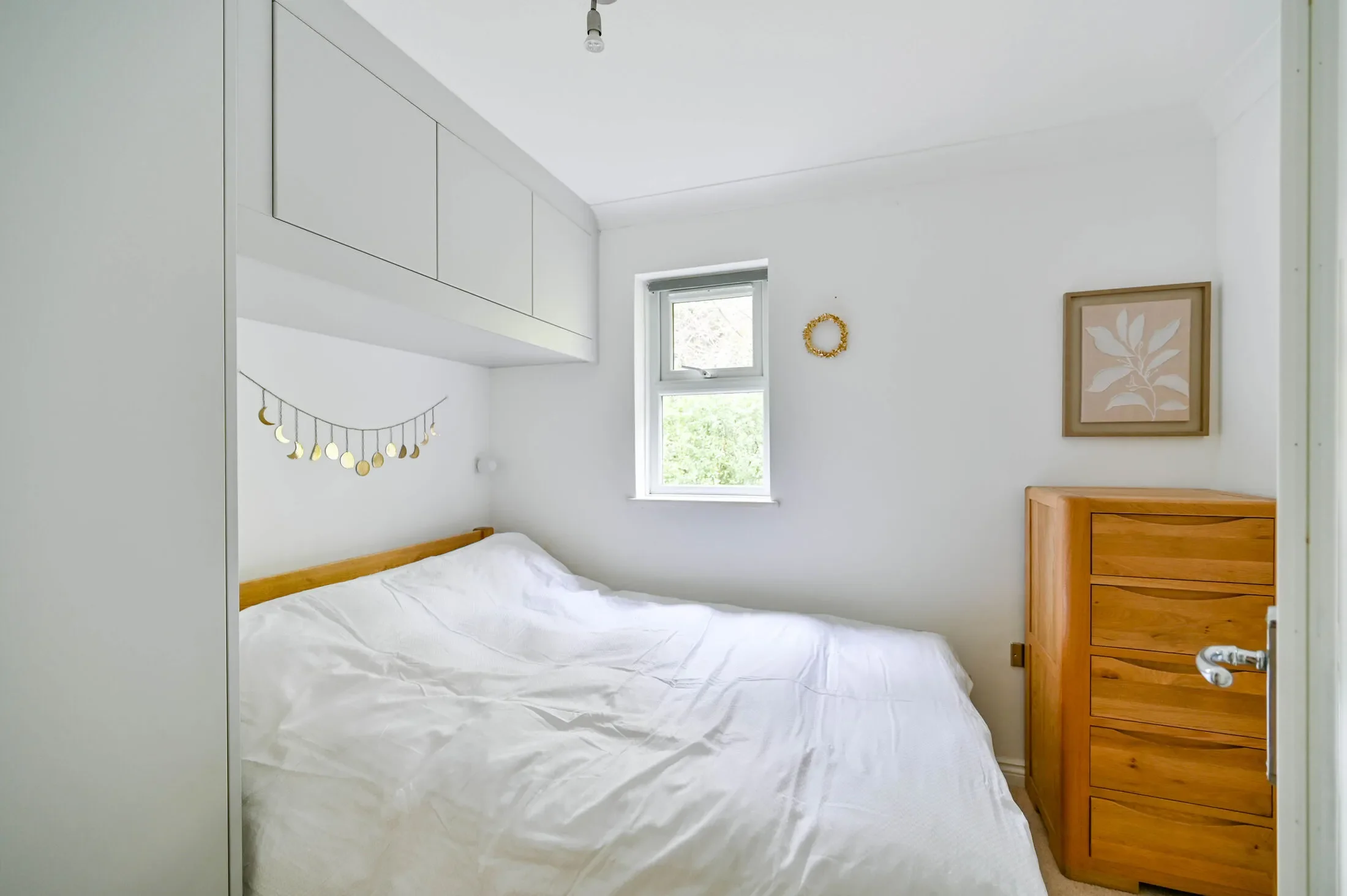 Flat Beaumont Place in Greater London
