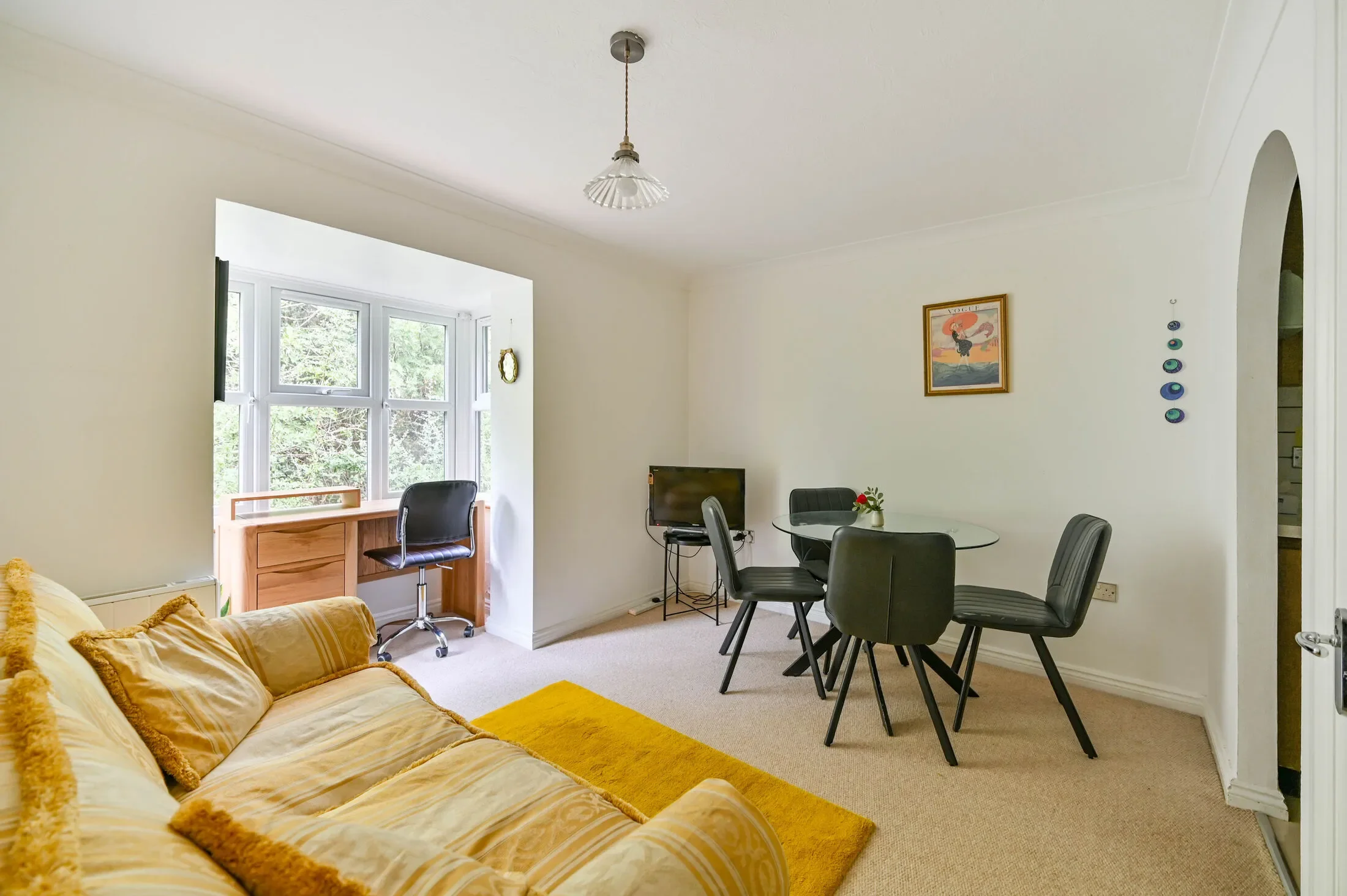 Flat Beaumont Place in Greater London