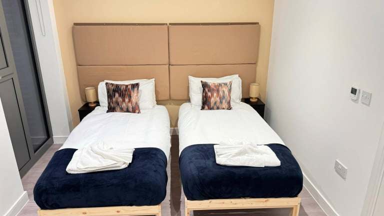 Flat Palmers Road in Greater London