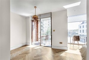 Flat Edith Row in Greater London