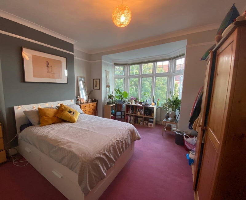 Room Arragon Gardens in Greater London