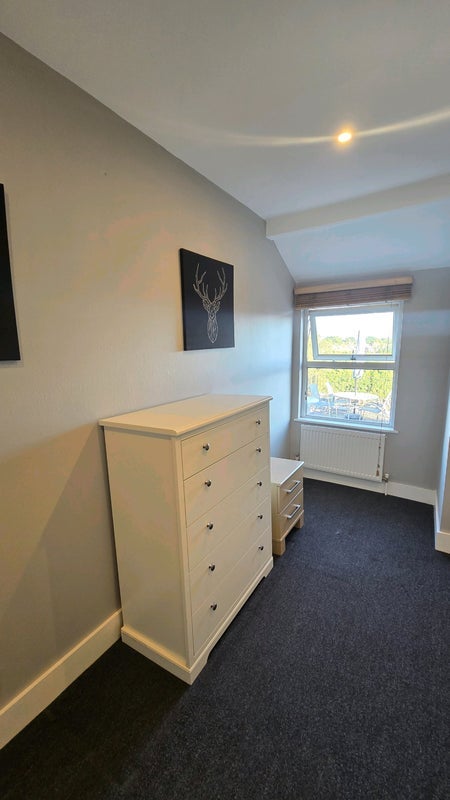 Room Carlton Park Avenue in Greater London