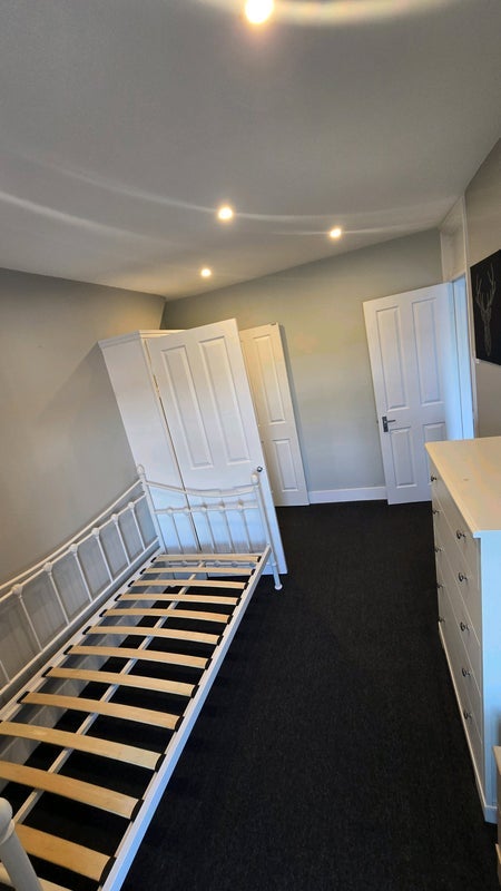 Room Carlton Park Avenue in Greater London