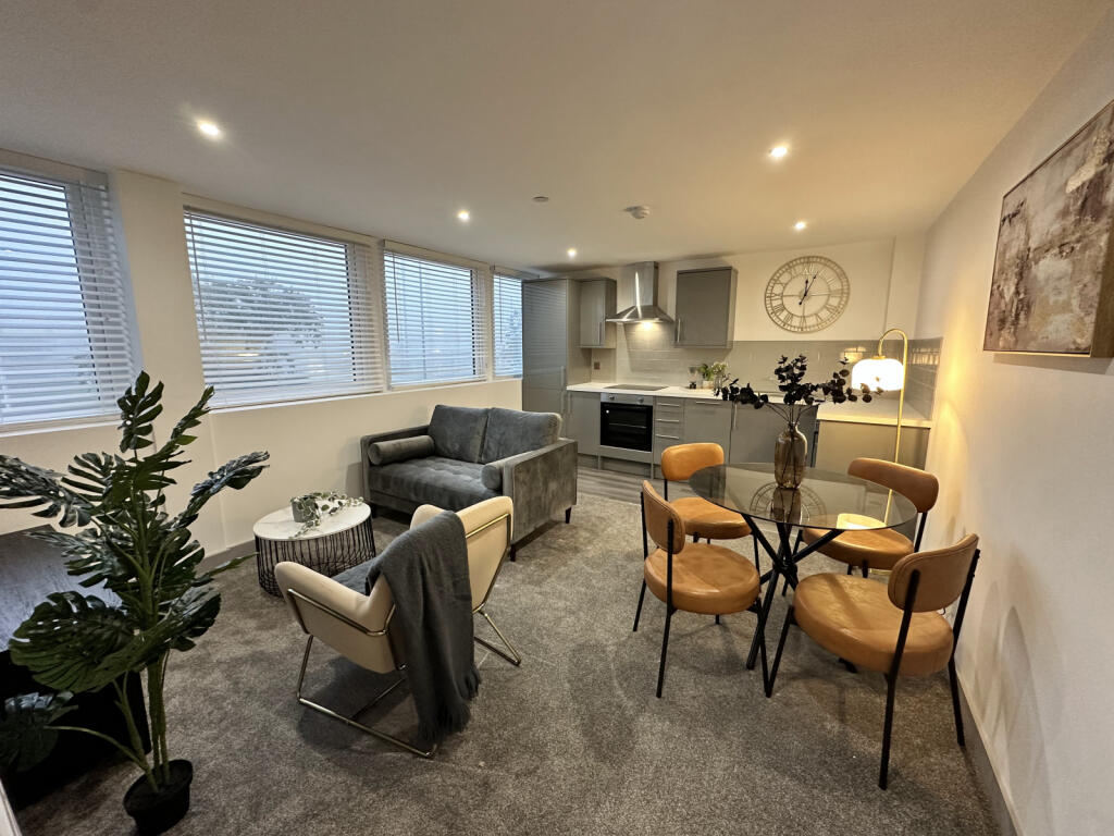 Flat Cotelands in Greater London