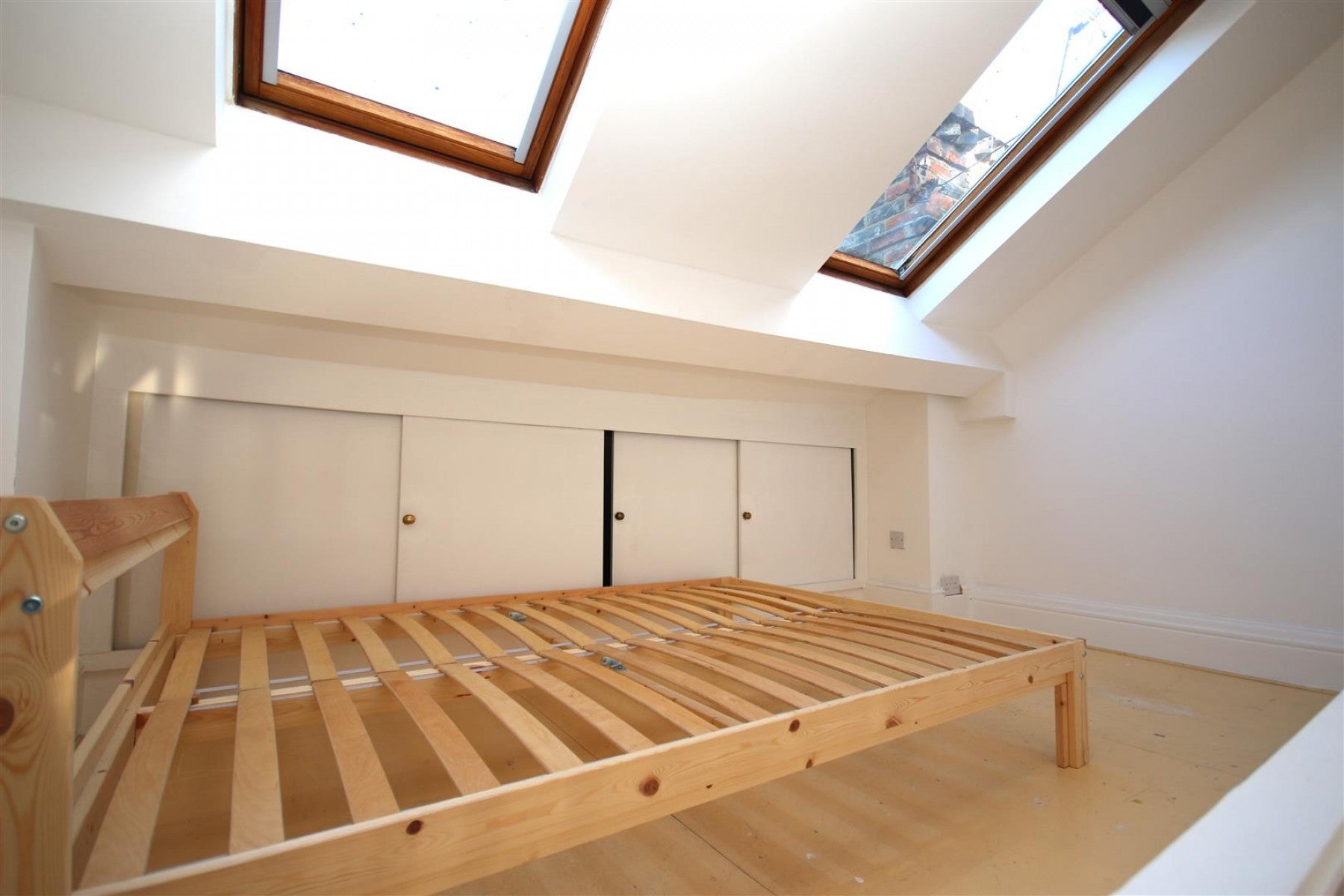 Flat Highbury Park in Greater London