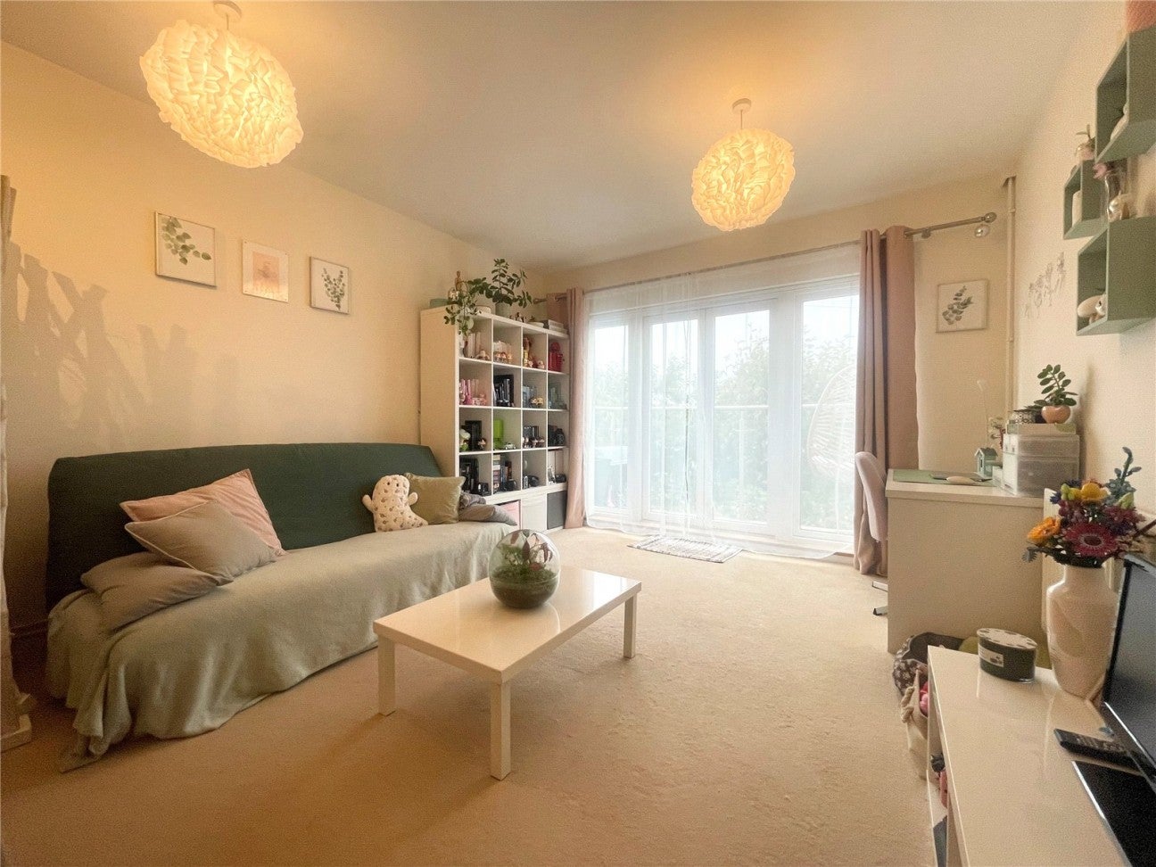 Flat Broadmark Lane in Arun