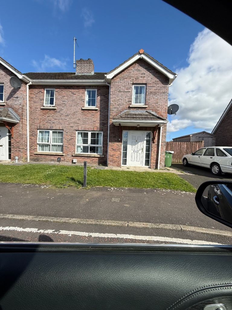 House Moylinn Lane in Craigavon