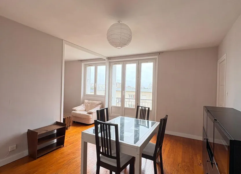 Flat Rue Louis Pidoux in Brest