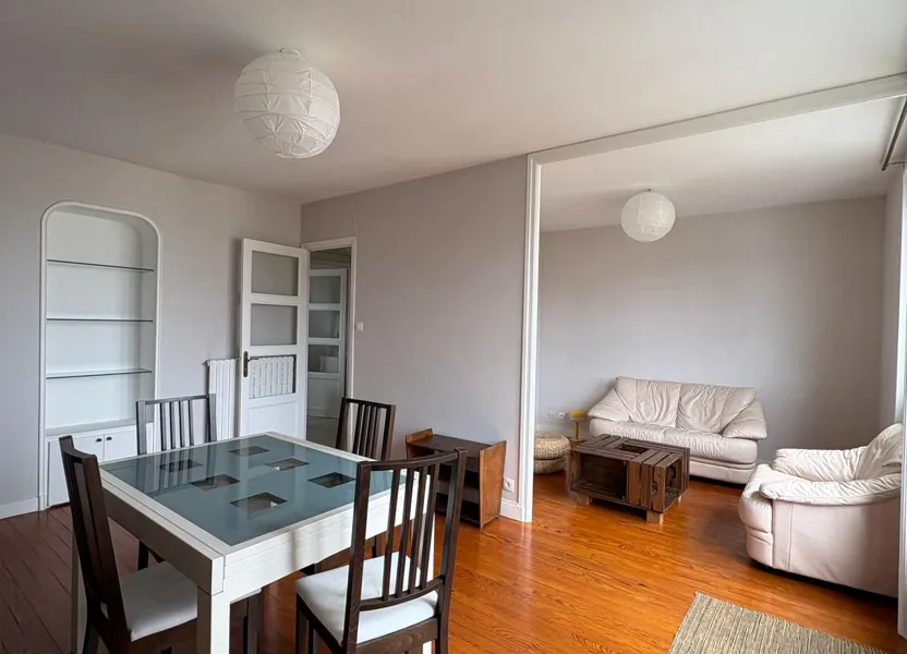 Flat Rue Louis Pidoux in Brest