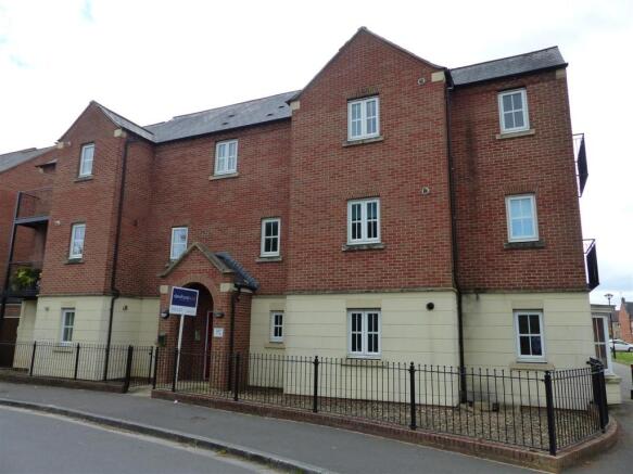 Flat Cassini Drive in Haydon Wick