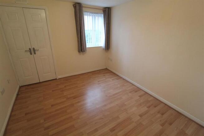 Flat Cassini Drive in Haydon Wick