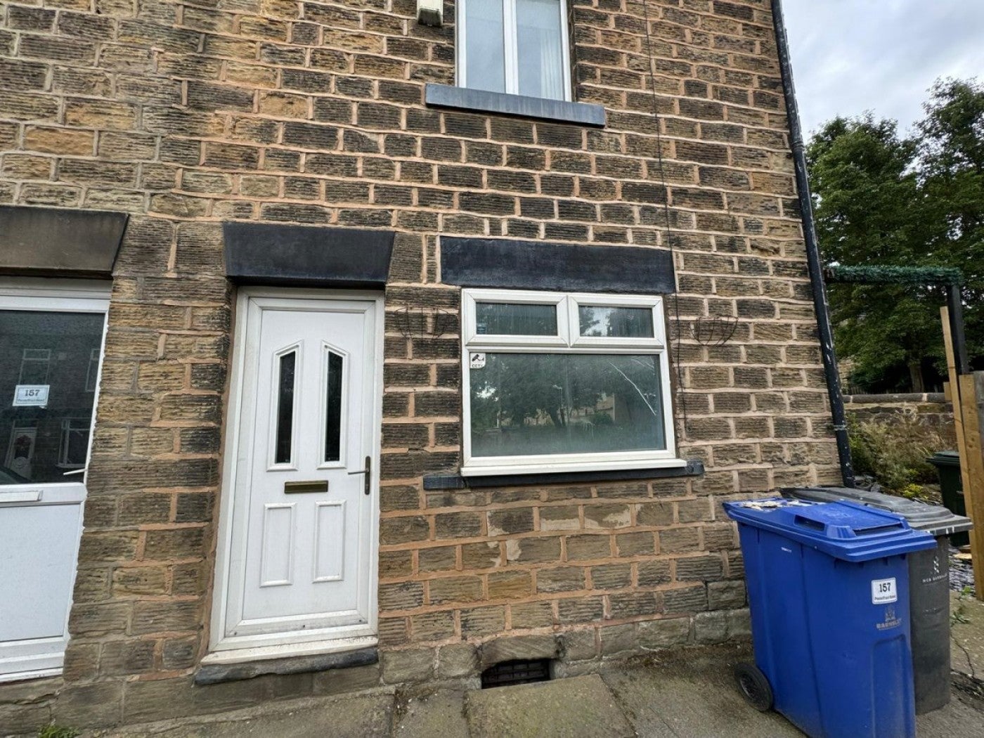 House Pontefract Road in Cudworth