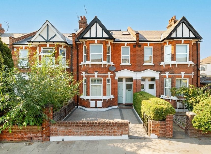 Flat Odessa Road in Greater London
