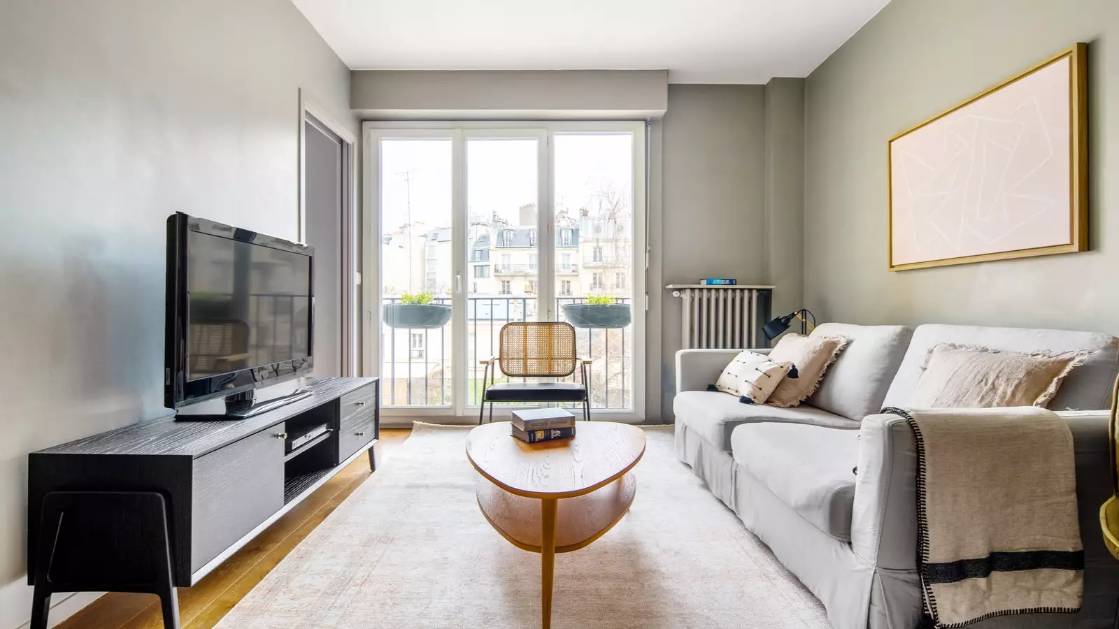 Flat Rue Berlioz in Paris