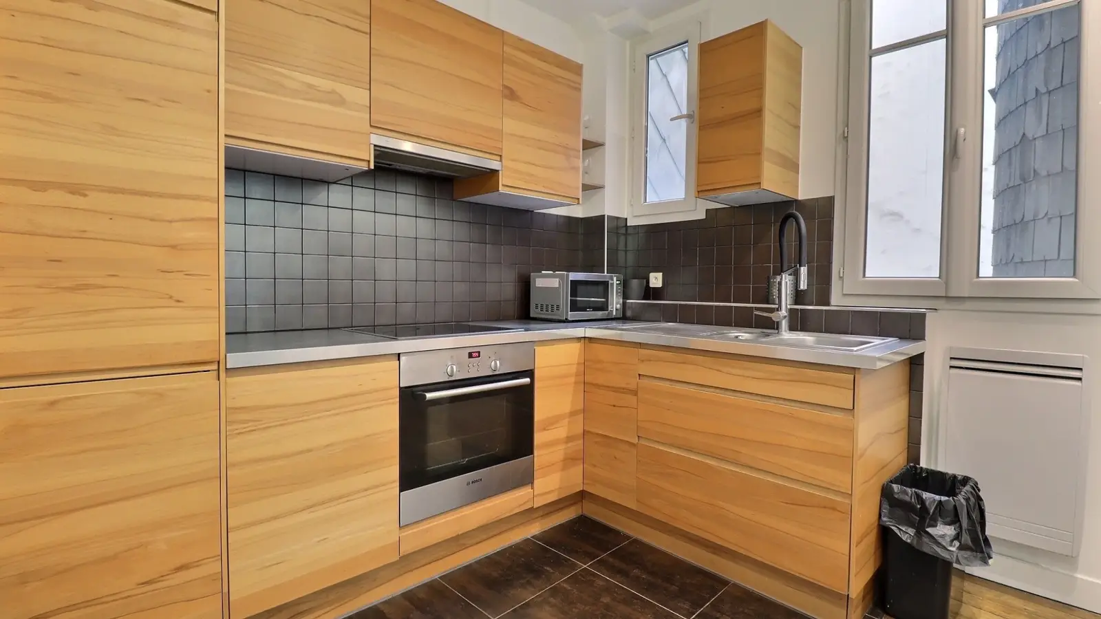 Flat Rue Étienne Jodelle in Paris