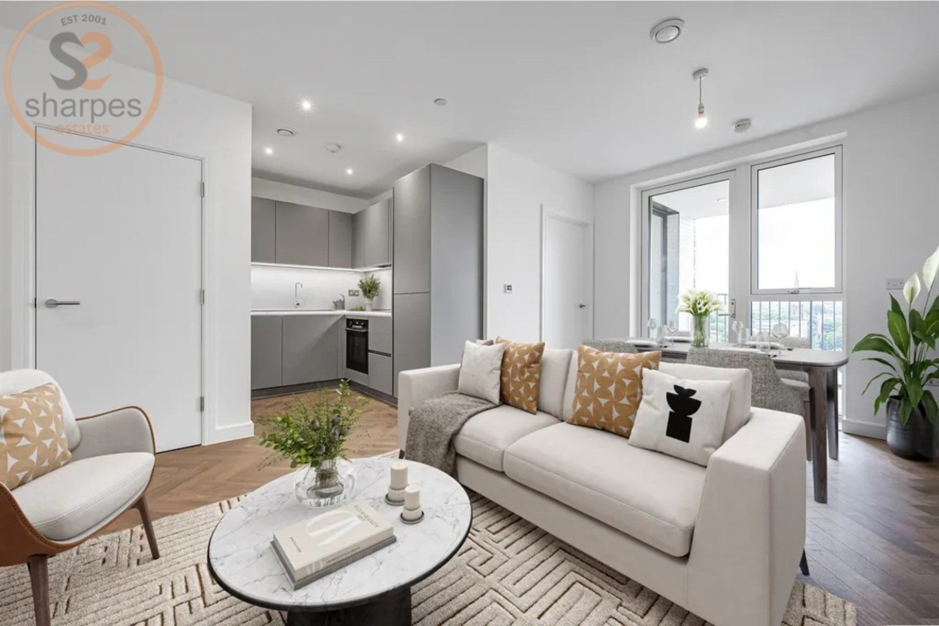 Flat Beverley Way in Greater London