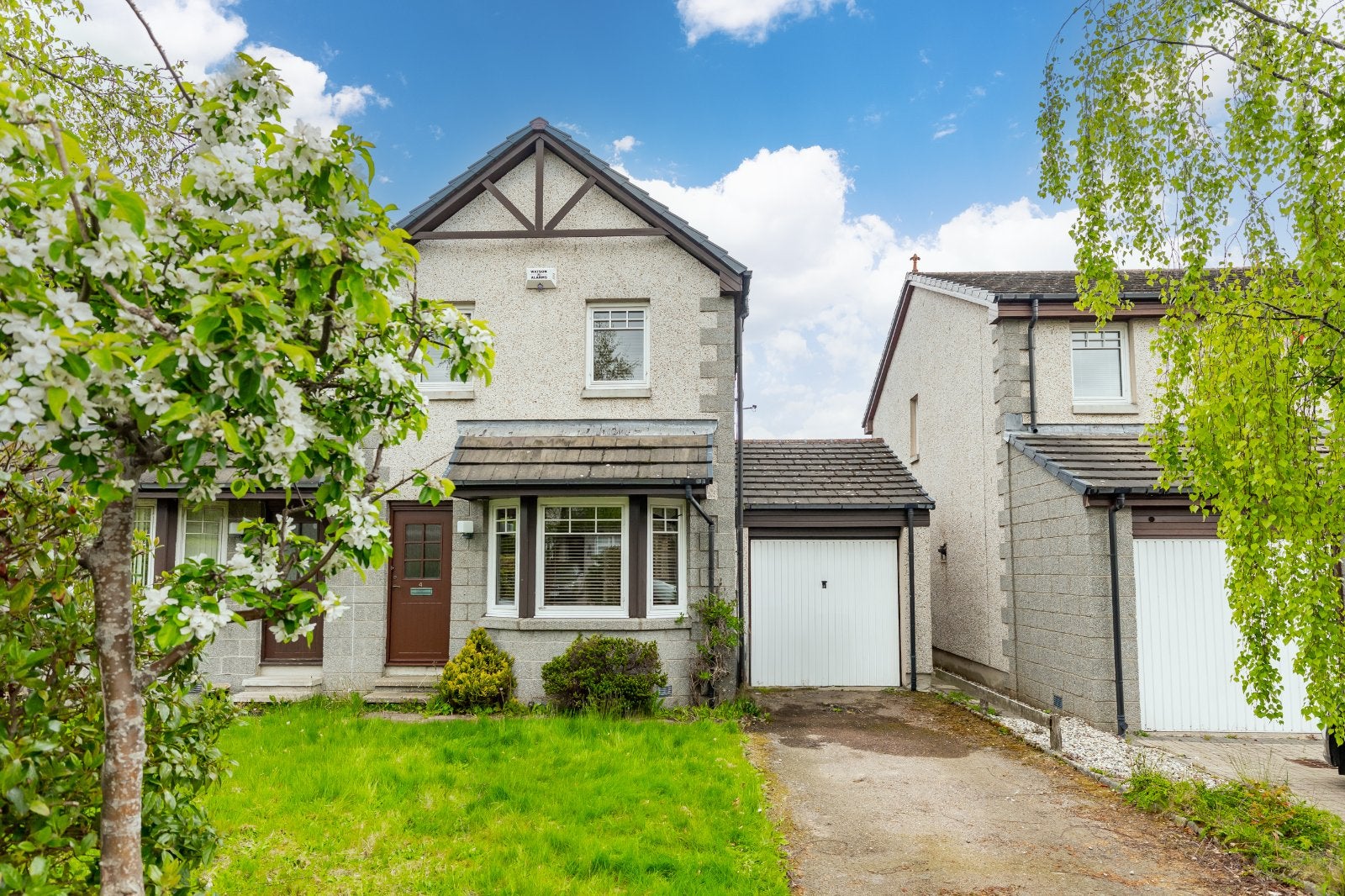 House Thorngrove Crescent in Aberdeen City