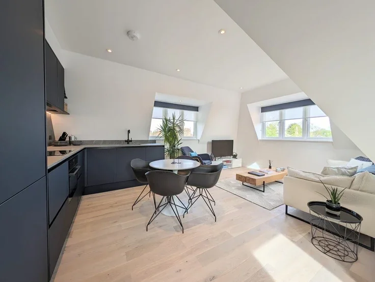 Flat Moss Hall Grove in Greater London
