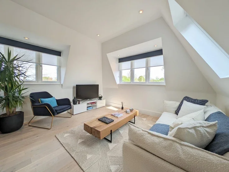 Flat Moss Hall Grove in Greater London