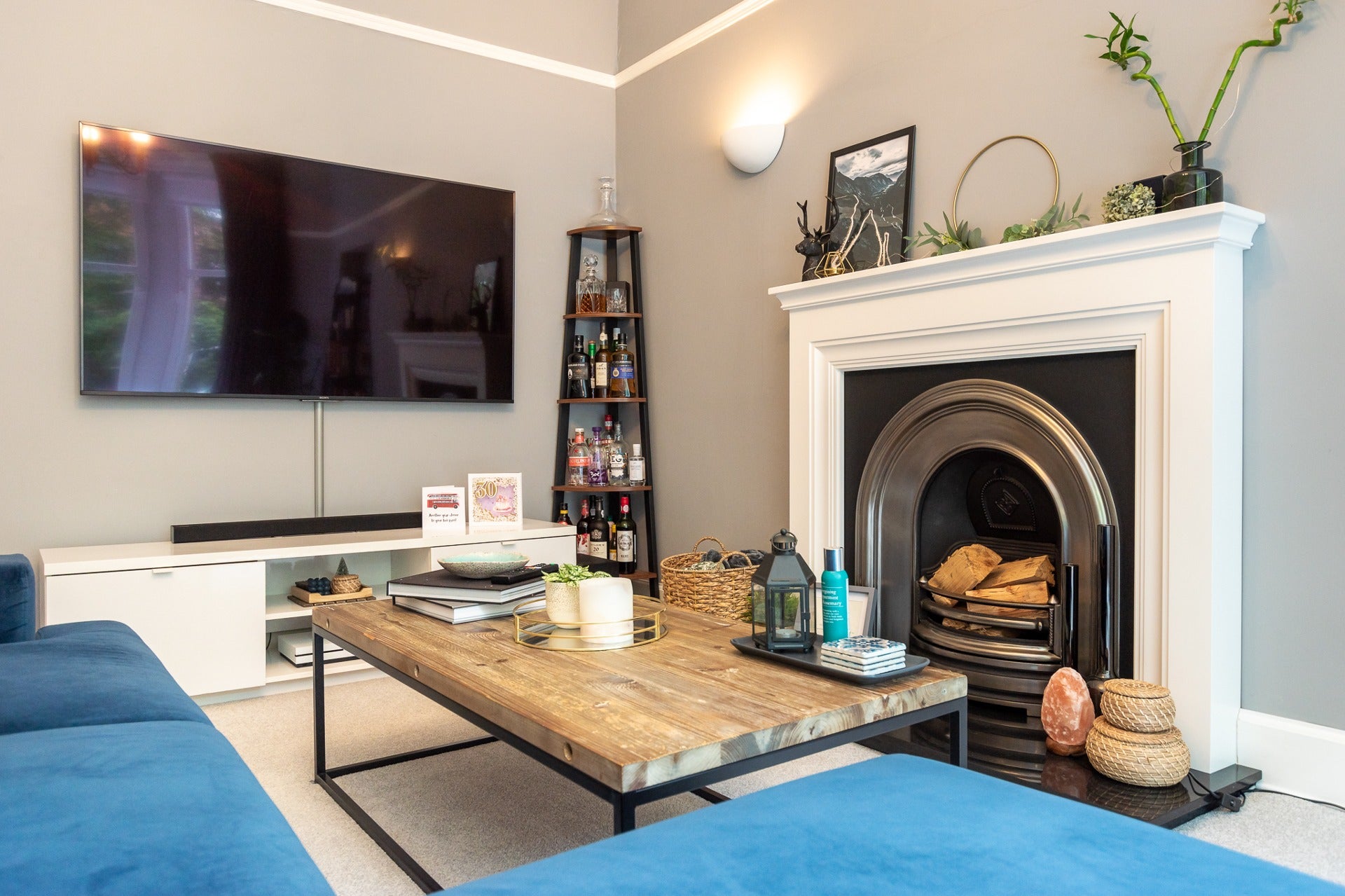 Flat Bellwood Street in Glasgow