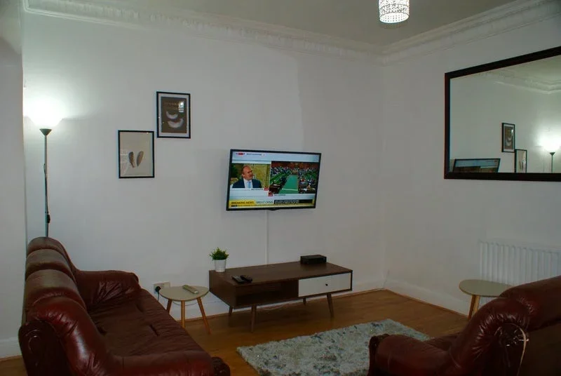Room Eastern Avenue in Greater London