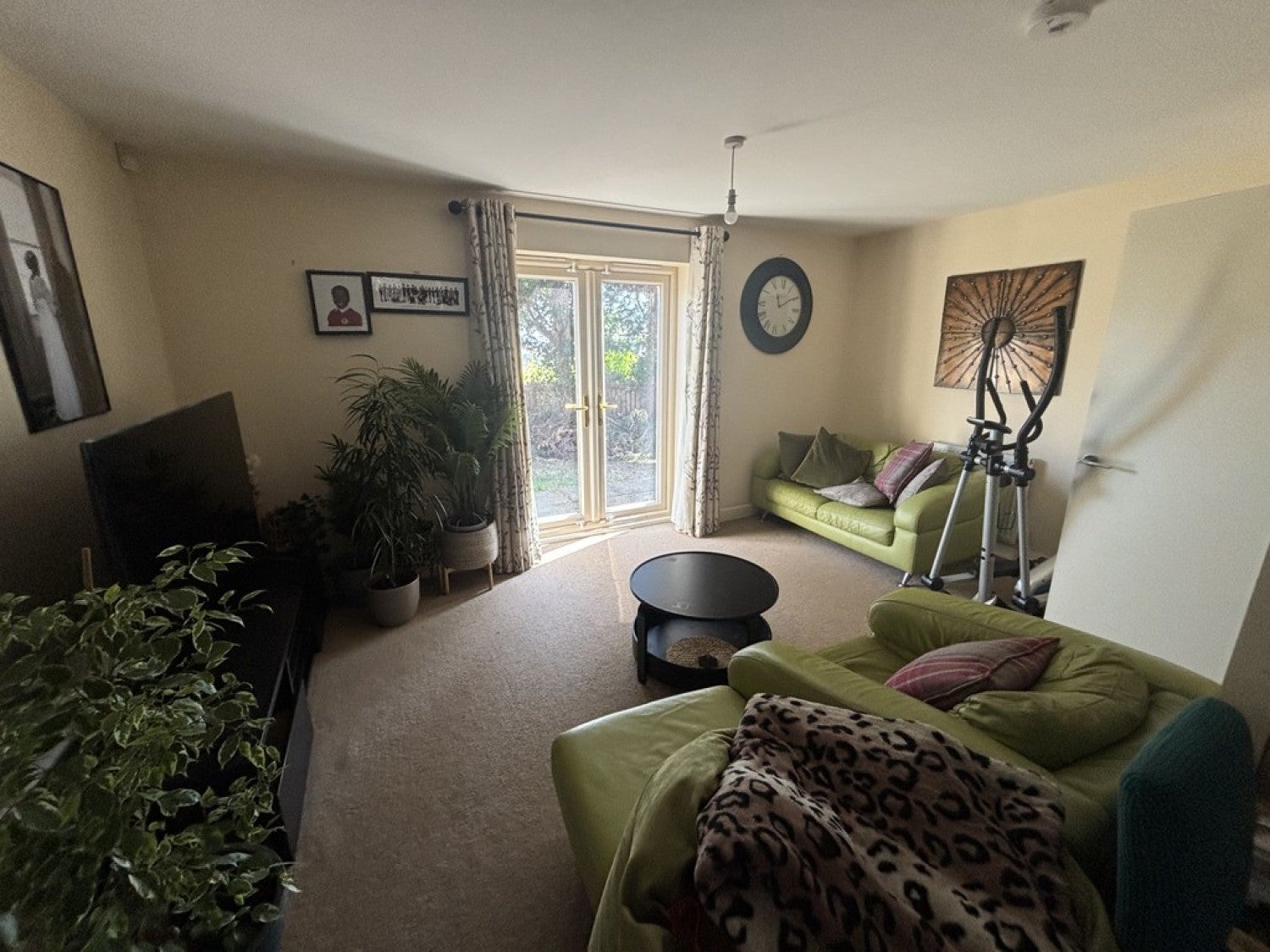 House Trafalgar Close in Kirklees