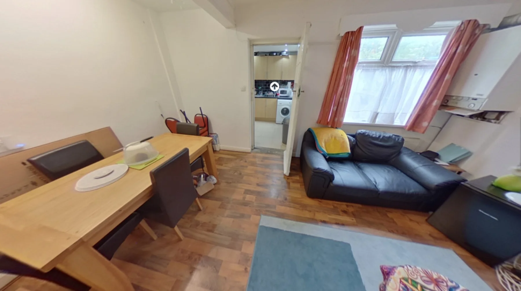 Flat Chestnut Grove in Leeds