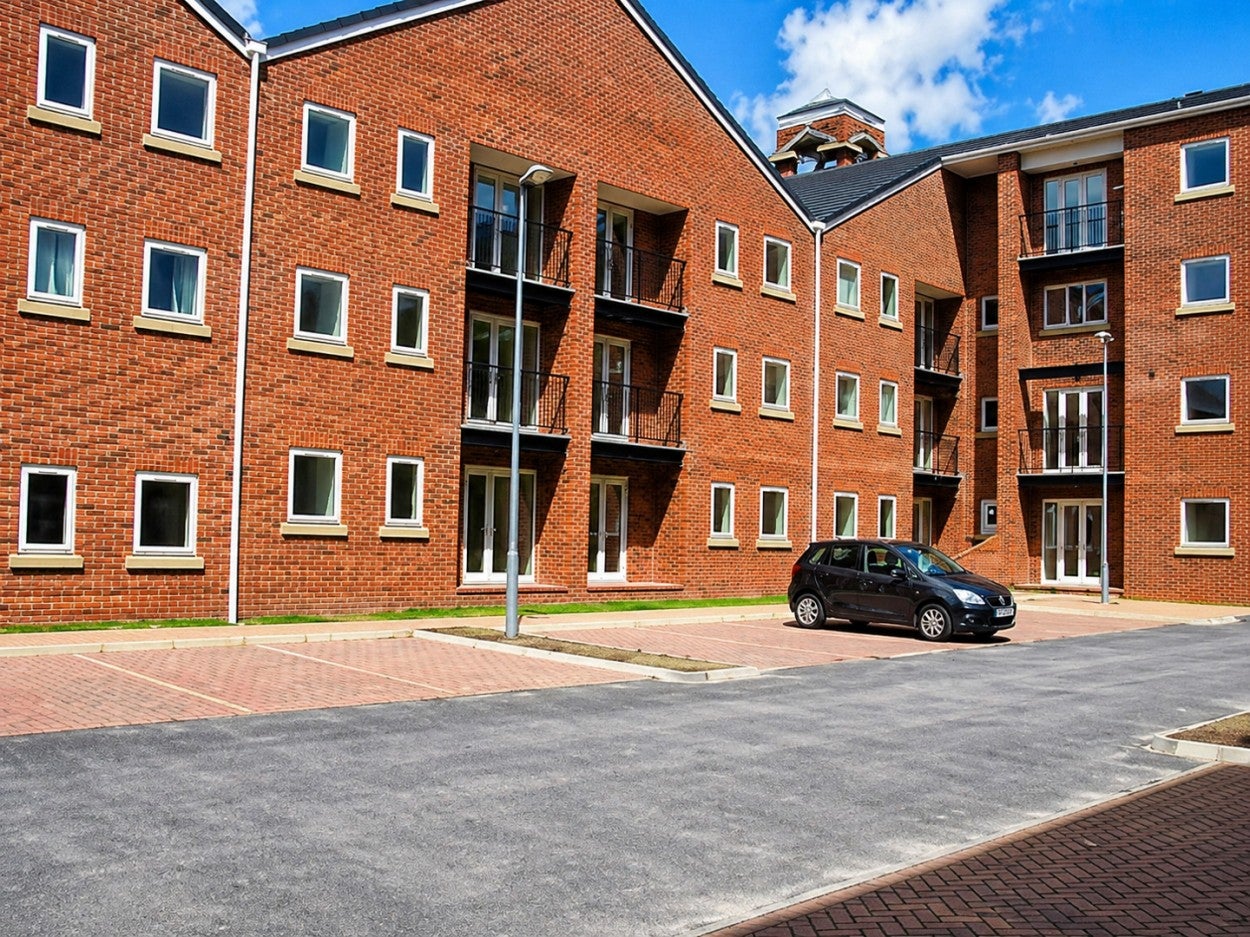 Flat Humber Street in Salford