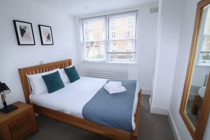 Flat Rochester Row in City of Westminster