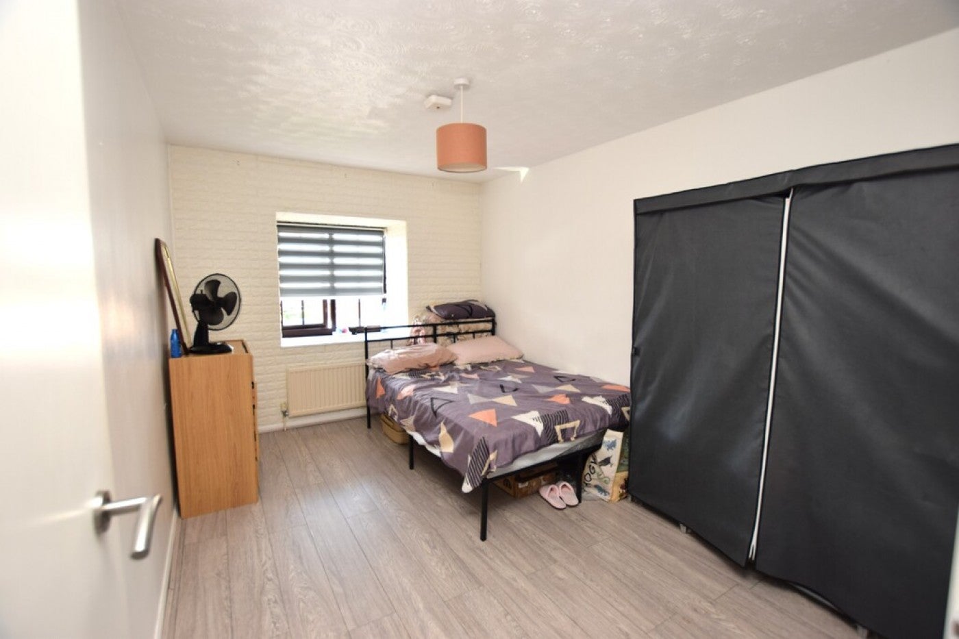 Flat Dart Close in Huntingdonshire