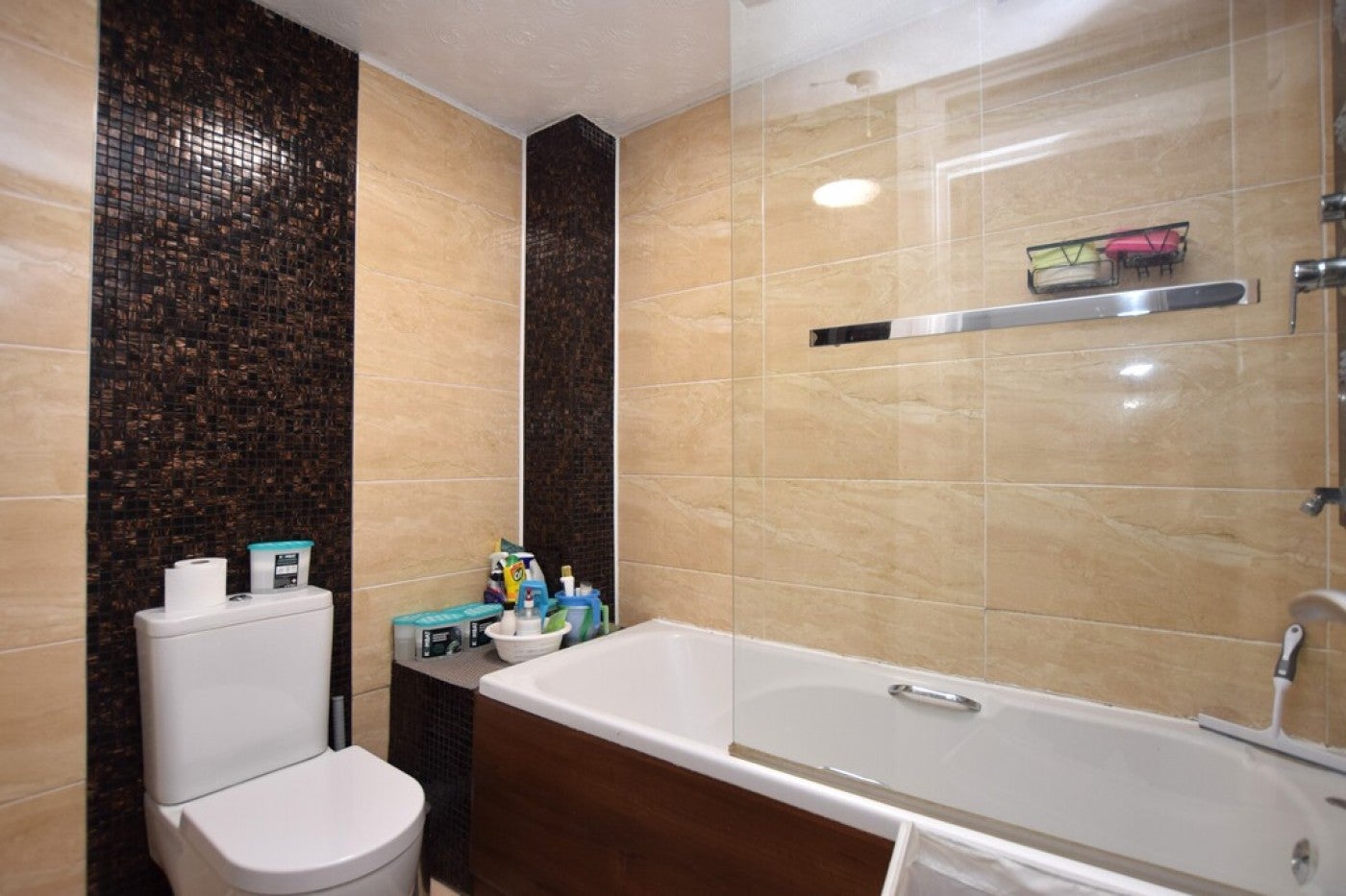 Flat Dart Close in Huntingdonshire