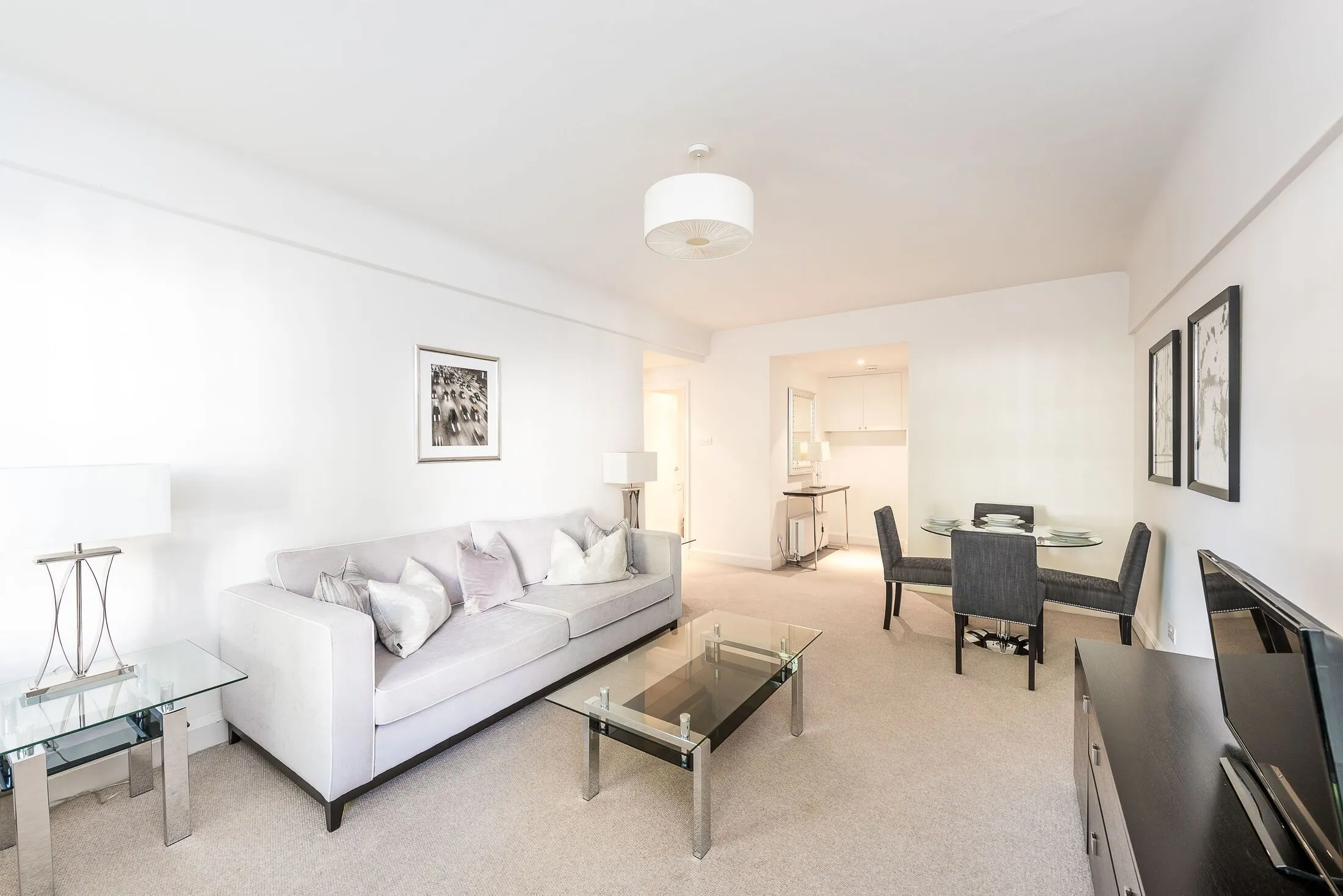 Flat Fulham Road in Greater London