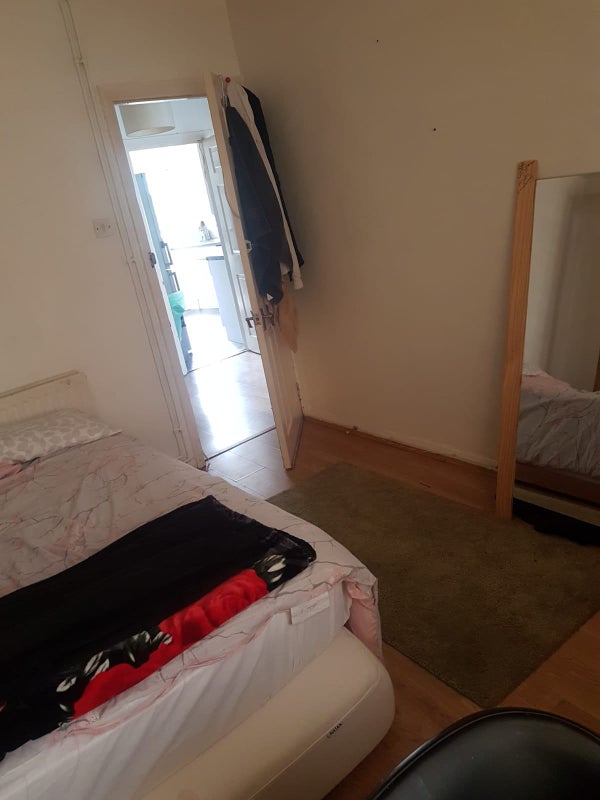 Room Leonard Place in Greater London