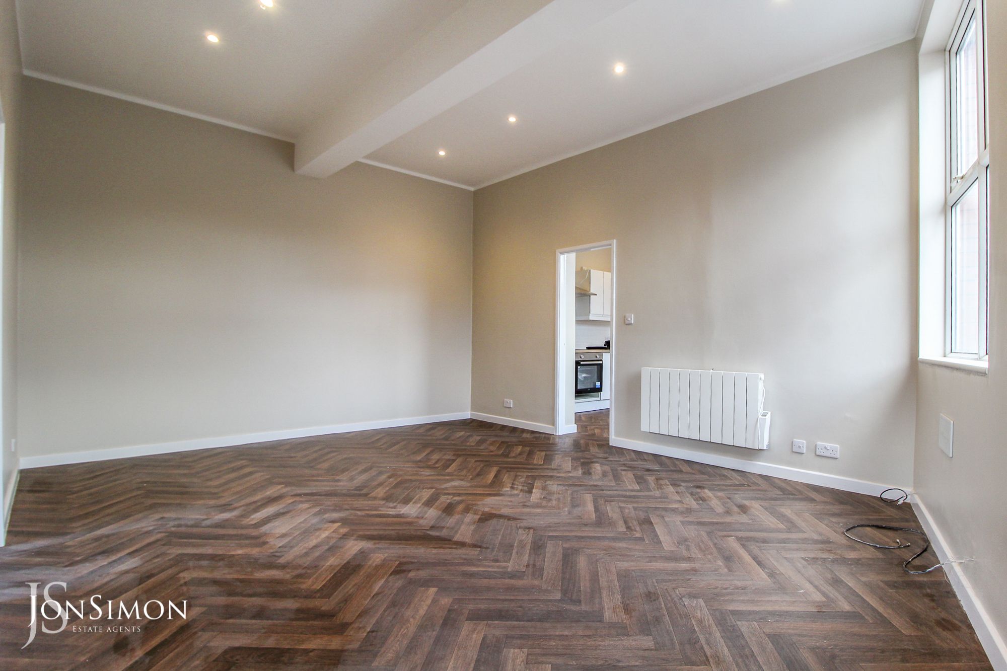 Flat Walmersley Old Road in Bury