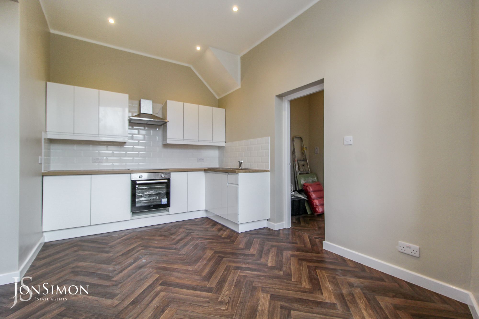 Flat Walmersley Old Road in Bury