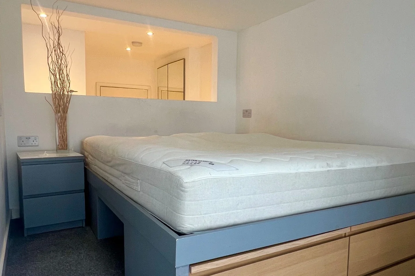 Flat Liskeard Gardens in Greater London