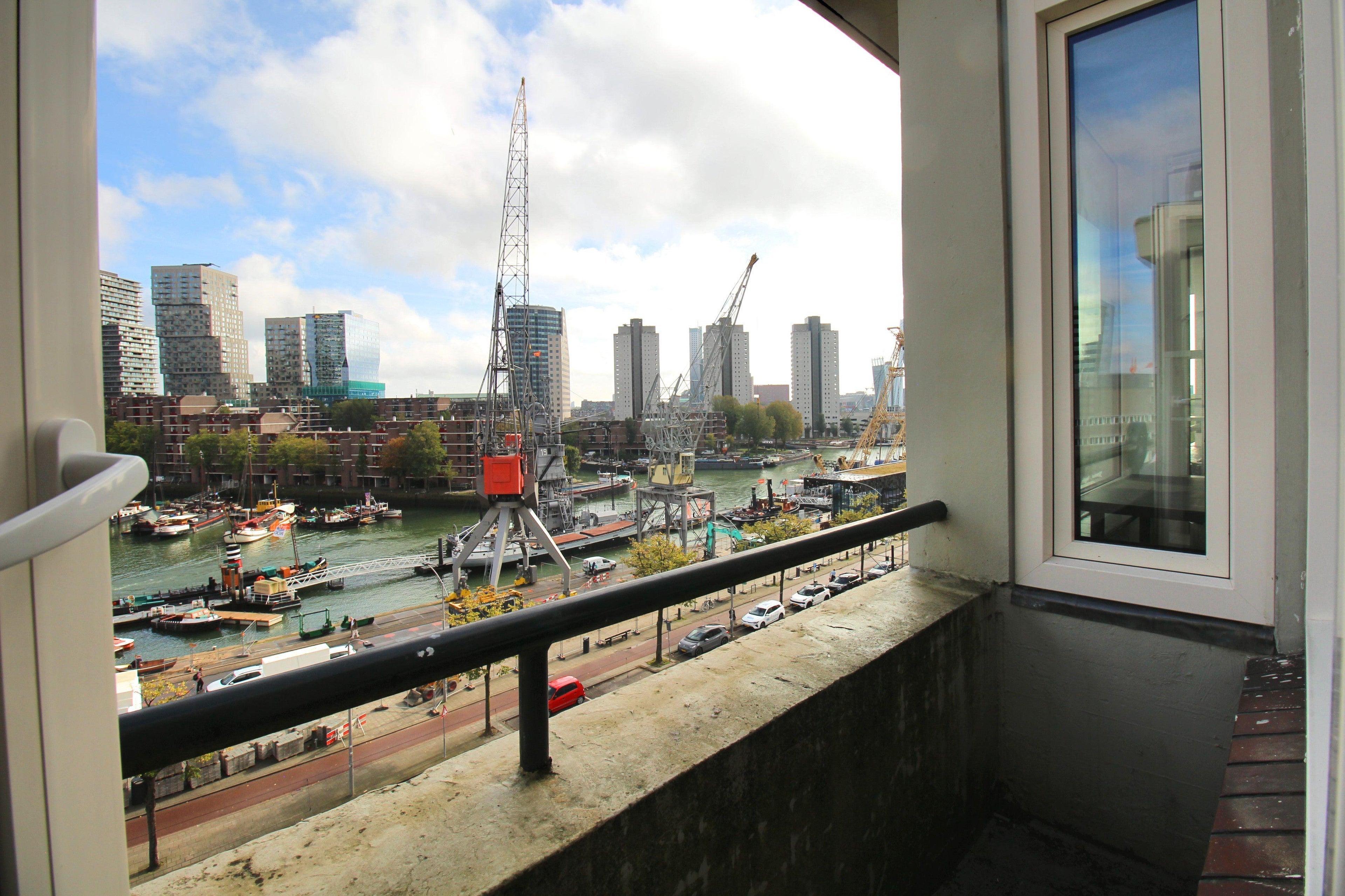 Flat Schiedamsedijk in Rotterdam